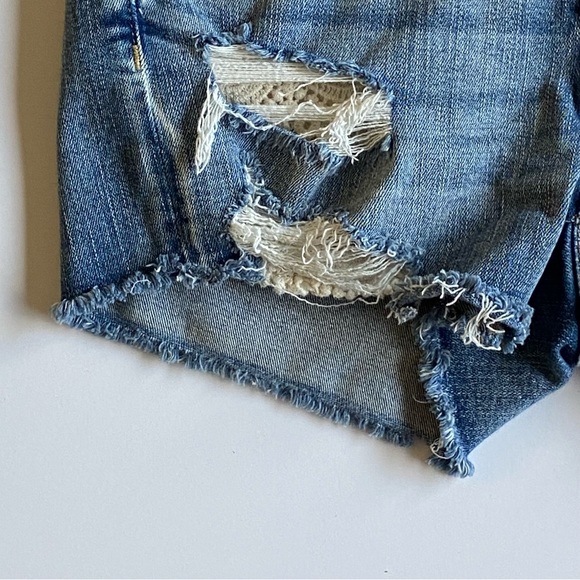 American Eagle High Rise Shortie shorts Lace pockets Cut Off size 4 Shorts EUC - Picture 15 of 16